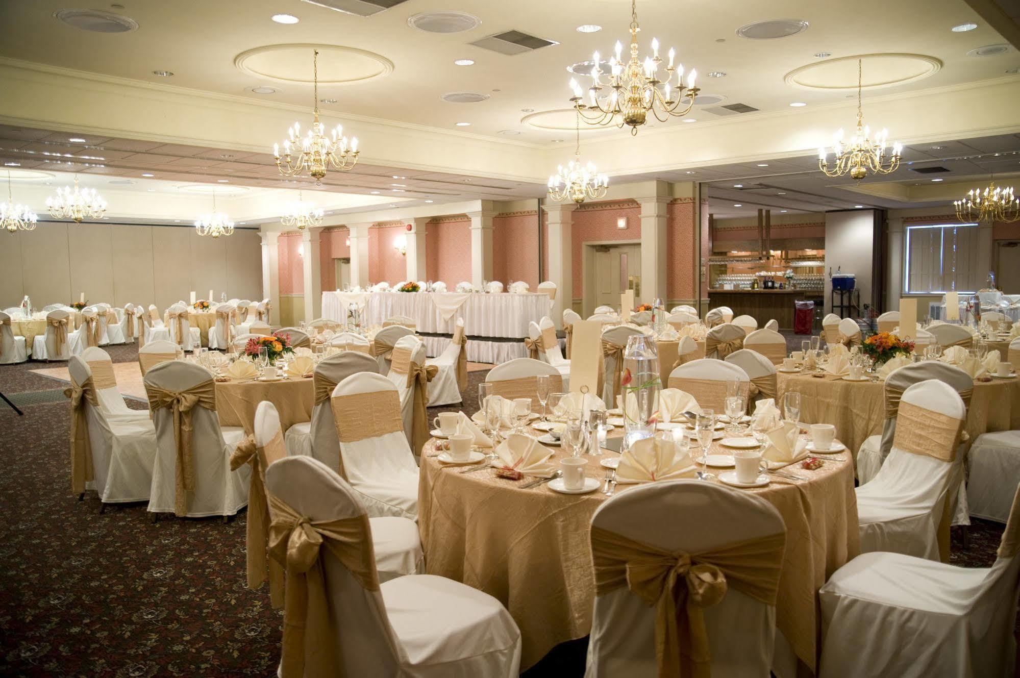 The Inn At Reading Hotel & Conference Center Exteriör bild
