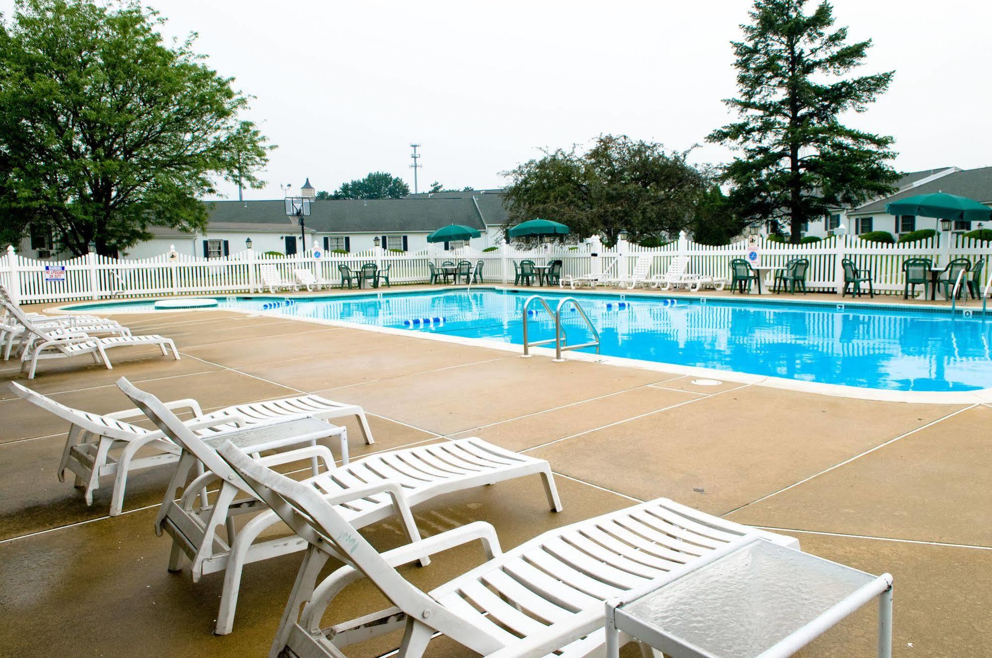 The Inn At Reading Hotel & Conference Center Exteriör bild